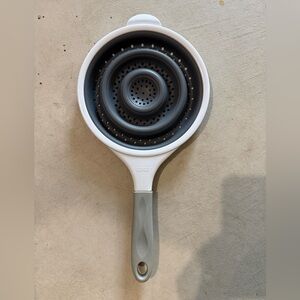 Dexas Silicone Collapsible Strainer / Colander